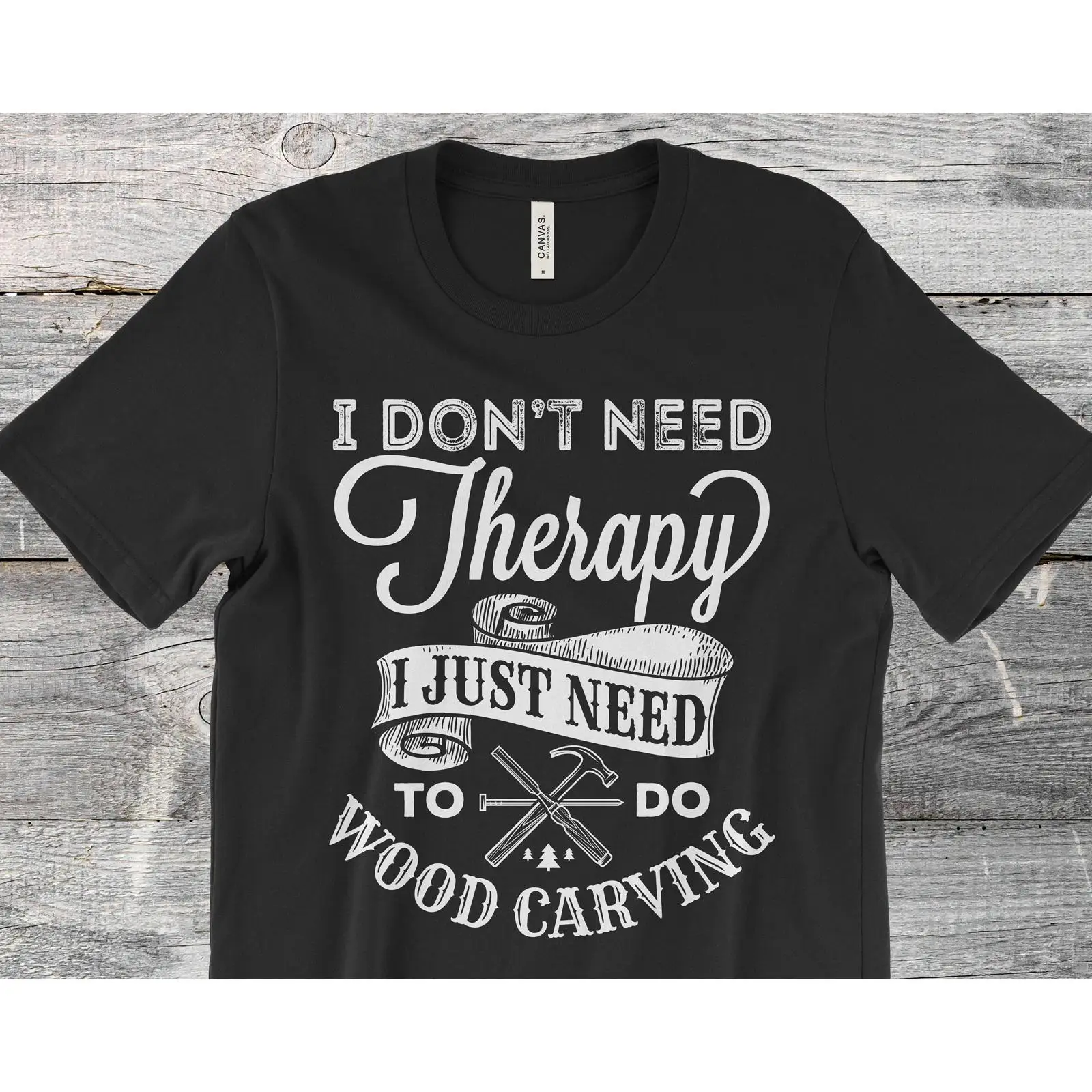 Camiseta Engraçada de Carpinte - Woodworking Therapy avaliação e preço
